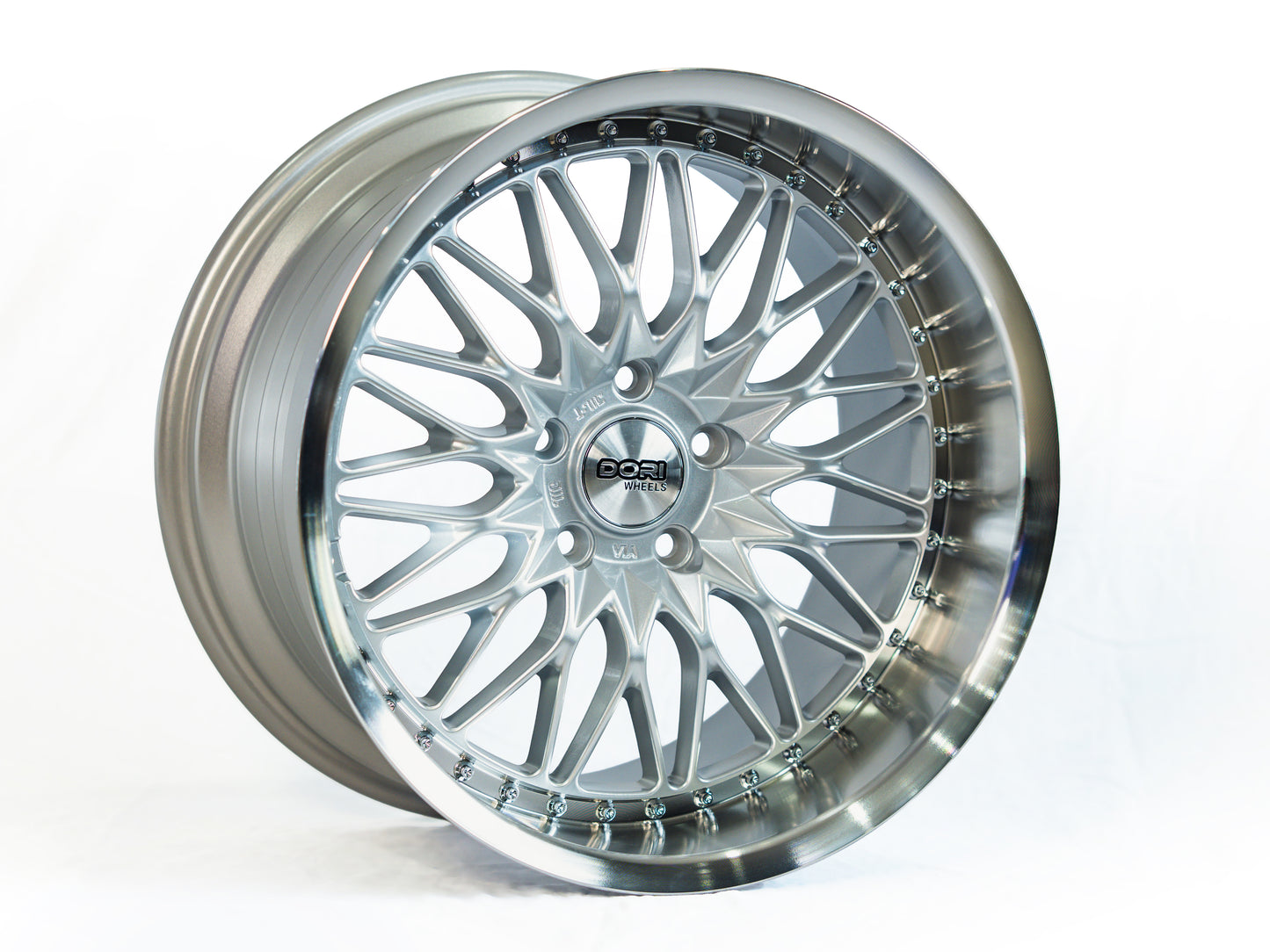 DORI SAN 18x9.5 +22 5x114.3 (all colours)