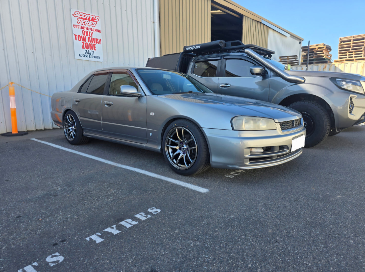 DORI NI on Nissan Skyline R34 4 Door